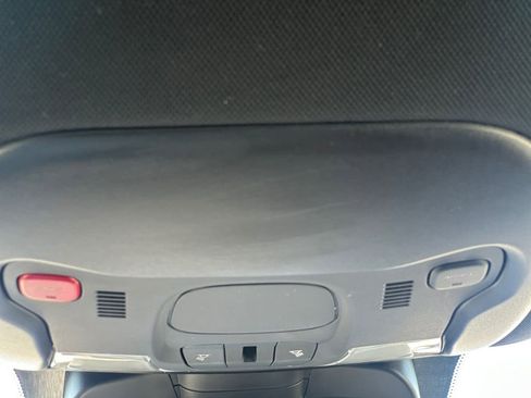 Used 2020 Jeep Renegade Altitude image 19