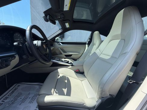 Certified 2021 Porsche 911 Carrera RWD image 5