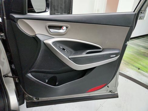 Used 2015 Hyundai Santa Fe Sport image 24