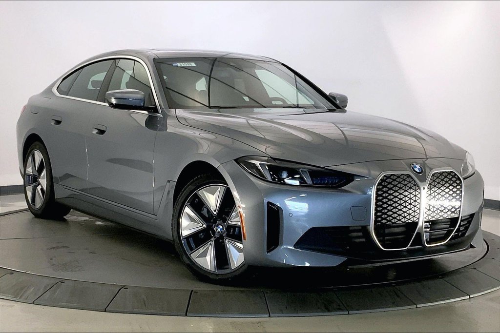 New 2026 BMW i4 xDrive40i w/ Premium Package AWD/4WD image 11