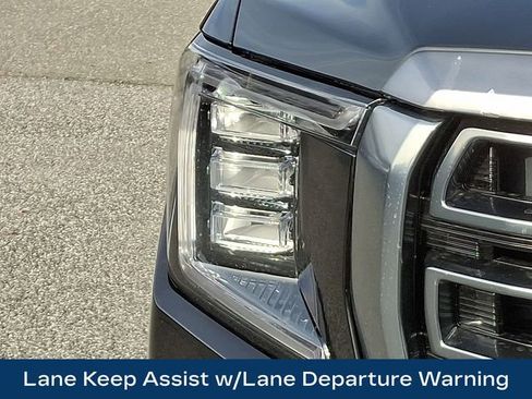 Used 2023 GMC Yukon AT4 image 12