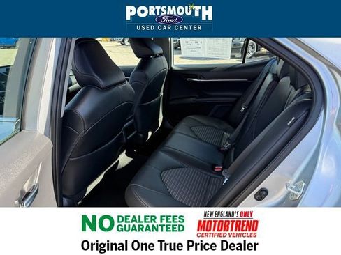 Used 2023 Toyota Camry SE image 6