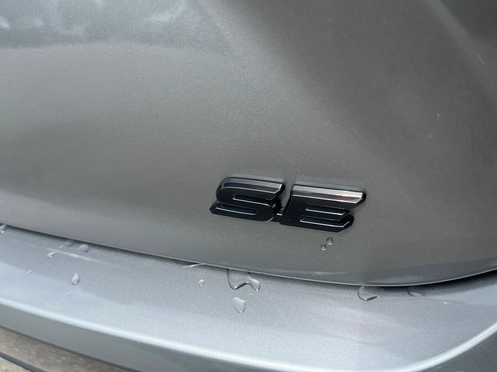 Used 2026 Toyota Camry SE FWD image 42