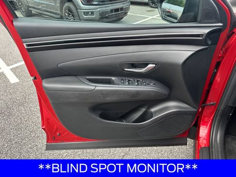 Used 2023 Hyundai Tucson SEL FWD image 11