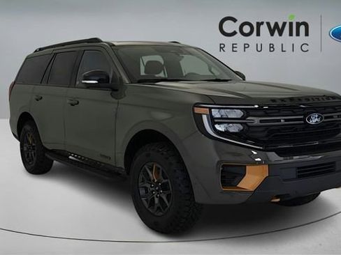 New 2025 Ford Expedition Tremor image 1