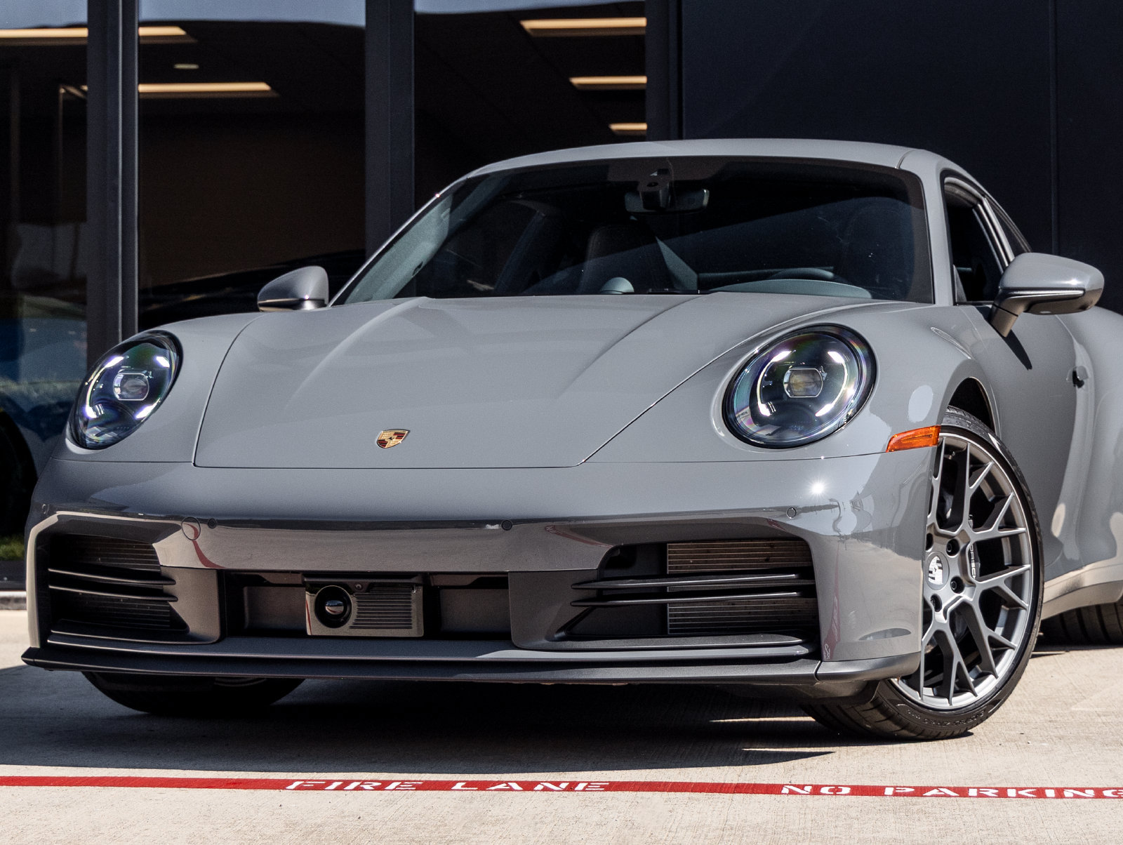Certified 2025 Porsche 911 Carrera RWD image 7