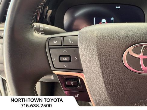 Used 2024 Toyota Crown XLE image 29