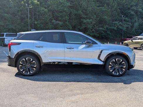 Used 2024 Chevrolet Blazer EV RS AWD/4WD image 10