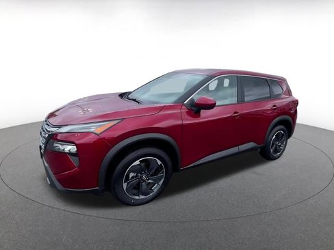 Used 2025 Nissan Rogue SV image 8