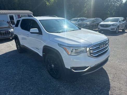 Used 2019 GMC Acadia SLT image 3