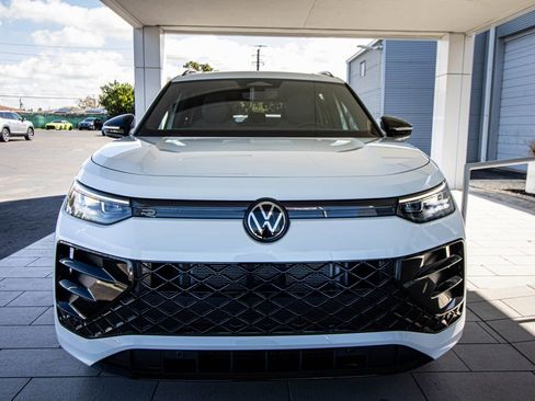 New 2026 Volkswagen Tiguan SE R-Line FWD image 11