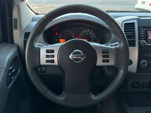 Used 2017 Nissan Frontier SV AWD/4WD image 22