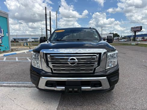 Used 2020 Nissan Titan SV w/ SV Convenience Package AWD/4WD image 8