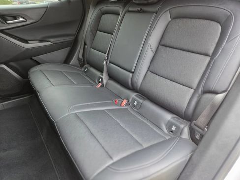 Used 2025 Chevrolet Equinox LT w/ Convenience Package II AWD/4WD image 15