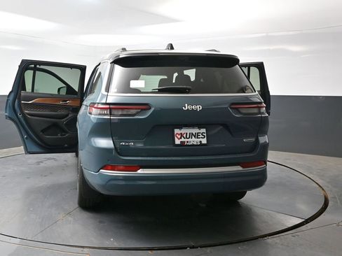 New 2026 Jeep Grand Cherokee L Summit w/ MOPAR Finishing Package AWD/4WD image 47