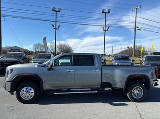 New 2026 GMC Sierra 3500 SLT w/ SLT Convenience Package video 2