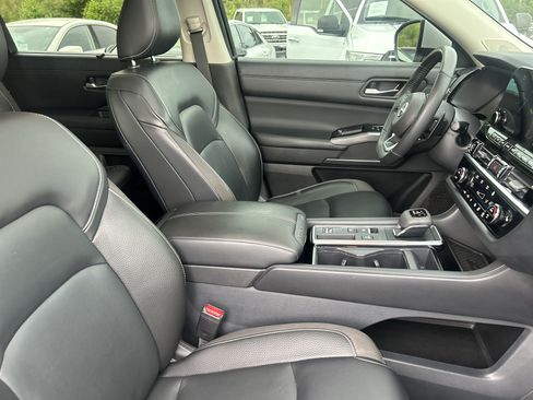 Used 2022 Nissan Pathfinder SL w/ SL Premium Package FWD image 49