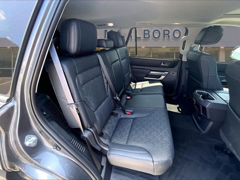Used 2024 Toyota Sequoia SR5 w/ SR5 Premium Package AWD/4WD image 27