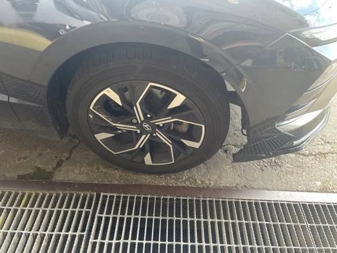 Used 2024 Hyundai Sonata SEL FWD image 2