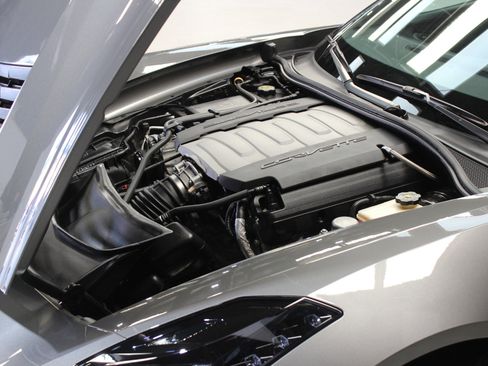 Used 2016 Chevrolet Corvette Stingray Coupe w/ 2LT Preferred Equipment Group image 31