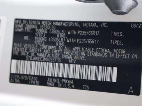 Used 2021 Toyota Sienna XLE image 52