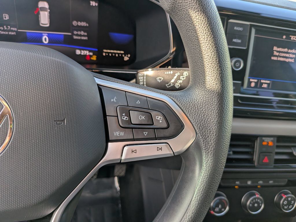 Certified 2022 Volkswagen Taos S FWD image 27