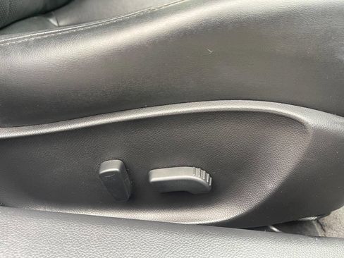 Used 2012 INFINITI G25 x image 36