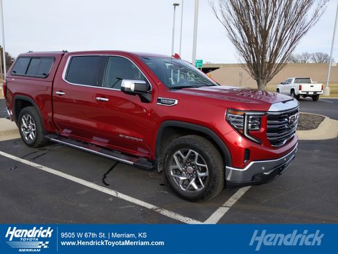 Used 2023 GMC Sierra 1500 SLT w/ SLT Premium Plus Package image 1