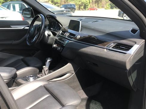 Used 2018 BMW X1 xDrive28i image 11
