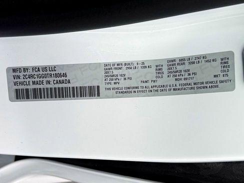 New 2026 Chrysler Pacifica Limited w/ Uconnect Theater Family Group image 35