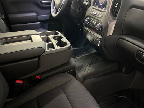 New 2026 Chevrolet Silverado 1500 Custom AWD/4WD image 15