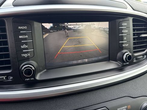 Used 2019 Kia Sorento EX FWD image 23
