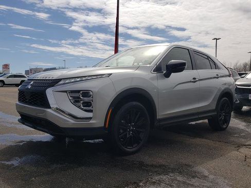 Used 2023 Mitsubishi Eclipse Cross LE image 8