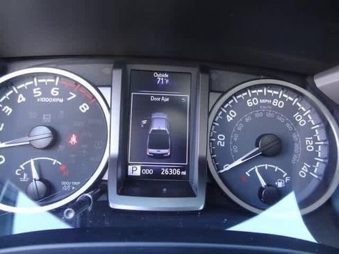 Used 2022 Toyota Tacoma TRD Pro image 33