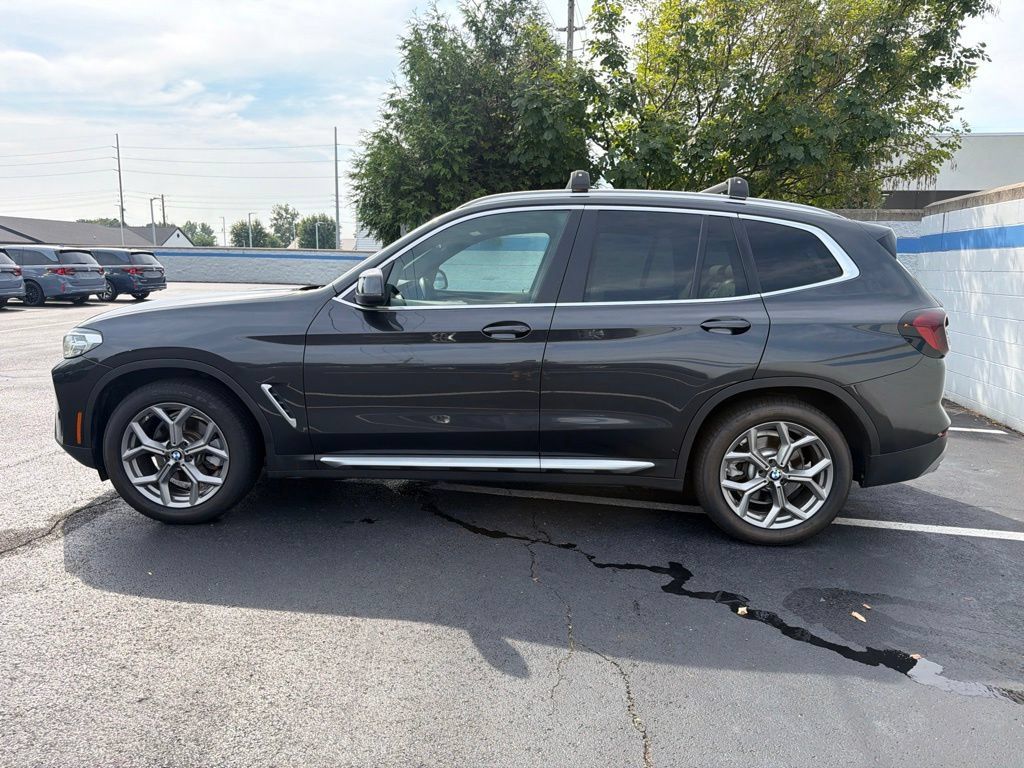 Used 2022 BMW X3 sDrive30i w/ Premium Package 2 RWD image 2