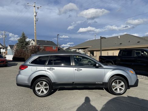 Used 2013 Subaru Outback 2.5i Premium w/ All-Weather Pkg image 32