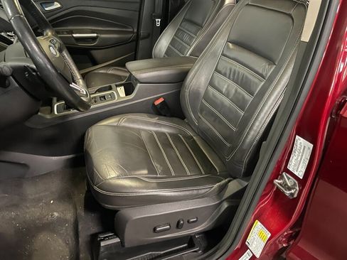 Used 2017 Ford Escape Titanium AWD/4WD image 14