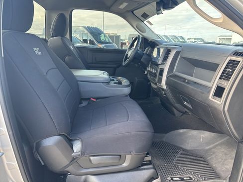 Used 2016 RAM 1500 Tradesman w/ Chrome Appearance Group image 10