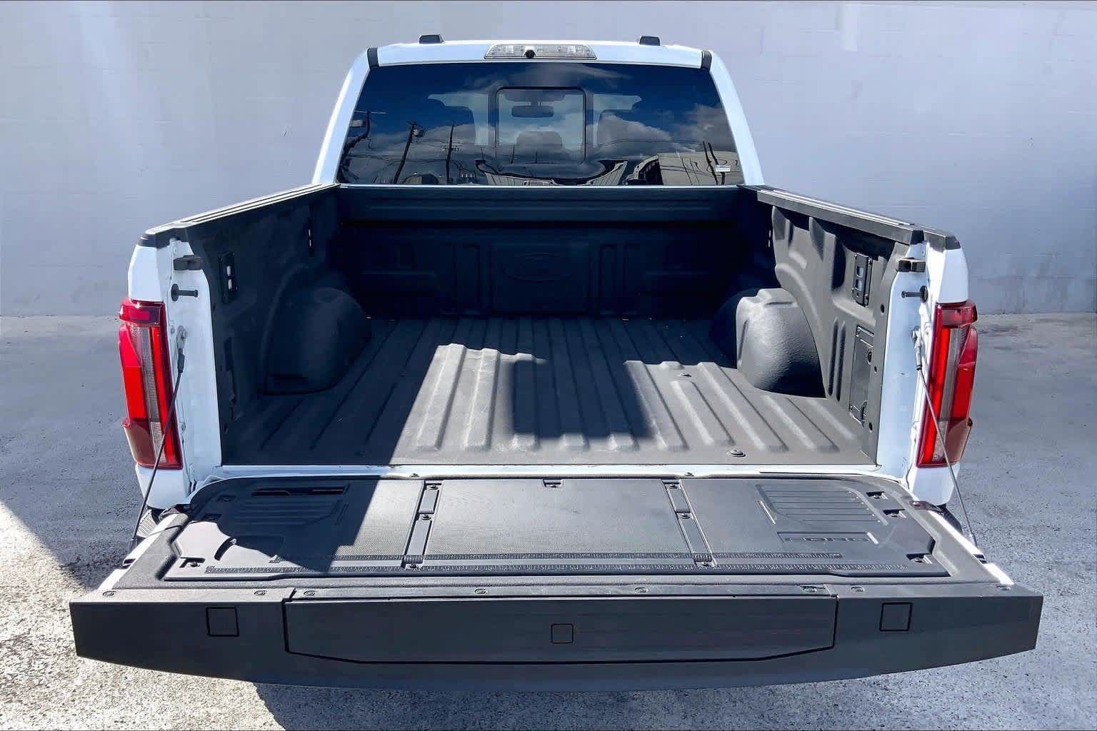 Used 2025 Ford F150 Raptor AWD/4WD image 18