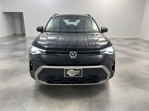 Used 2025 Volkswagen Taos S FWD image 3