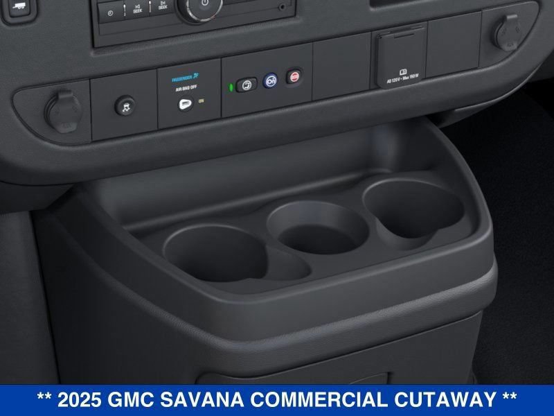 New 2025 GMC Savana 4500 w/ Power Convenience Package RWD image 24