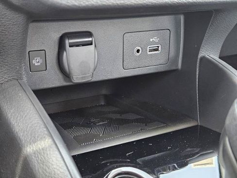 Certified 2025 Nissan Versa SV w/ Trunk Package FWD image 22