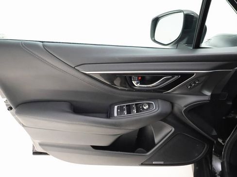 Used 2020 Subaru Outback Limited image 7