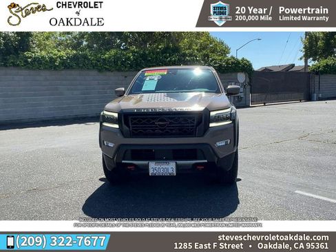 Used 2022 Nissan Frontier Pro-X RWD image 4