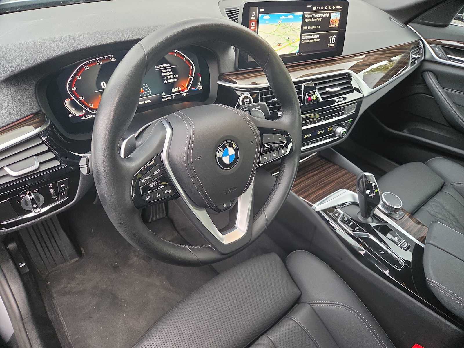 Used 2023 BMW 530i xDrive w/ Convenience Package AWD/4WD image 10