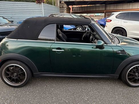 Used 2011 MINI Cooper Convertible image 4