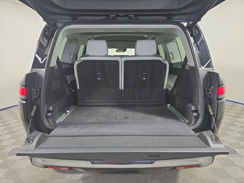 Used 2024 Rivian R1S Adventure AWD/4WD image 15
