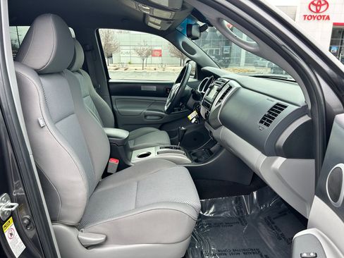 Used 2013 Toyota Tacoma 4x4 Double Cab w/ TRD Off-Road Pkg image 28