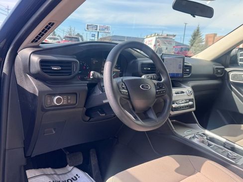 Used 2023 Ford Explorer 4WD image 8