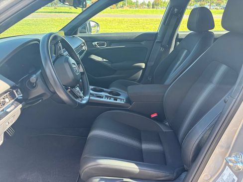 Used 2025 Honda Civic Sport image 25